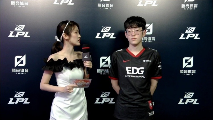 换防守将同 换防守将同